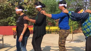 AMAZING TEAM BUILDING SNAKE GAME - Blindfold Communication.