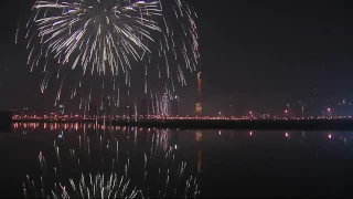 Amazing Countdown at Dubai, The New Year's Fireworks 2016 HD 1080p