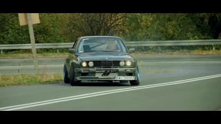 Autumn Drift with Yeti - BMW e30 "YETI" [4K]