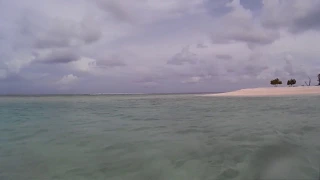 Maldives. Maafushi Public Beach. Мальдивы. Маафуши. Общественный пляж для местных.