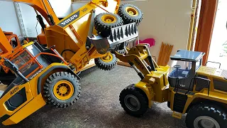 Huina 1583 Front Loader RC Construction Vehicle 1st look and upgrade plans