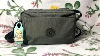 What’s in my Kipling Abanu Medium Crossbody Bag