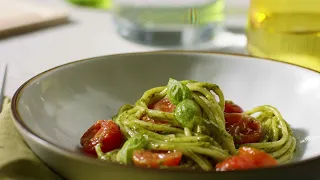 Barilla | How to make Spaghetti with Pesto genovese and roasted tomatoes