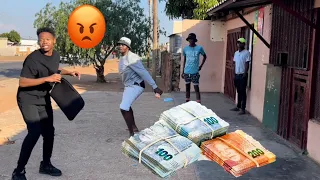 DROPPING R100000 CASH PRANK IN THE HOOD!! 😱😱