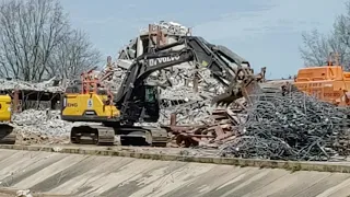 April 3, 2021 Cliff Apartments Demolition