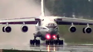 IL-76 - Landing on a wet runway / Chkalovsky airfield