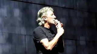 [ HD] Roger Waters Comfortably Numb 2nd row live Chicago 2010 Wall Tour 9/23
