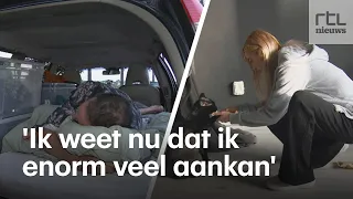 Van wonen in een auto naar dak boven hun hoofd