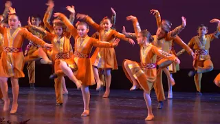 Armenian Dance - Kids at Hayastan Cultural Center - Tonakan Par