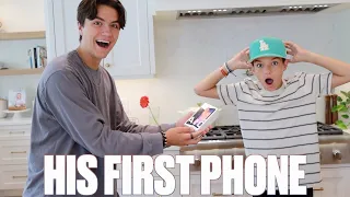 OLDER BROTHER BUYS YOUNGER BROTHER HIS FIRST PHONE WITH STRAIGHT A's GOOD GRADE MONEY!