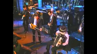 The Band with Eric Clapton Perform "The Weight"