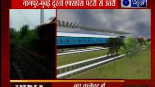 5 coaches, engine of Nagpur-Mumbai Duronto Express derail near Titwala