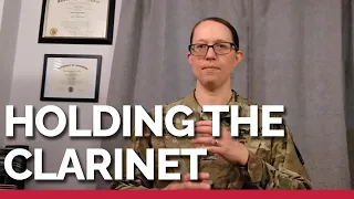 Clarinet Beginner Series: How to Hold A Clarinet