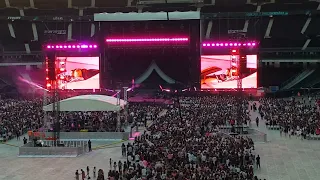 BLACKPINK - Amazing Fans Sing "SHOUT DOWN" Before CONCERT at STADE DE FRANCE, PAPIS - 15 July 2023