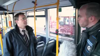 Gut festhalten - Sicherheit im ESWE-Bus