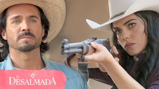 La Desalmada: Rafael le exige a Fernanda que le regrese su caballo | C-10 | tlnovelas