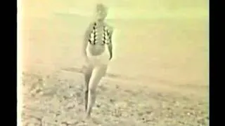 Marilyn Monroe - Bikini candid in Long Island