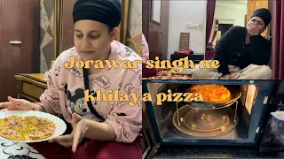 Jorawar singh  ne khilaya sbnu pizza||mma da hassa ni ruk reha😀#viral#trending #daily #punjabivlogs