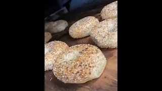What makes New Jersey bagels taste so yummy?