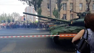 Донецк 24 июня 2020 Военная техника на параде Победы в честь 9 мая