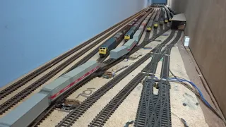 West Coast Main Line in 'N' Part 45 (Some behind the scenes running).