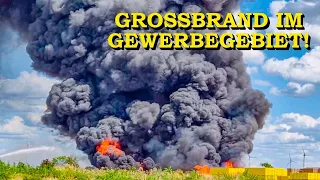 +++ GROSSBRAND IN GEWERBEGEBIET +++ METERHOHE FLAMMEN | RAUCHSÄULE | FEUERWEHR | GROSSEINSATZ