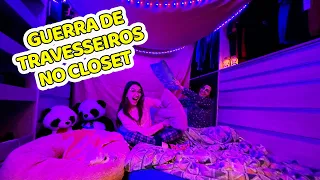 PASSAMOS A NOITE NO CLOSET DA MINHA CASA | Luluca