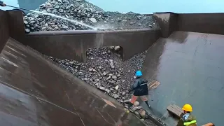 Barge unloading ore, concrete gravel, and large cobblestones - Relaxing video ,My work on the barge