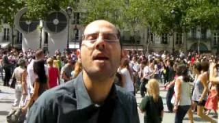 FLASH MOB PARIS CENTRE POMPIDOU MICHAEL JACKSON TRIBUTE I TRY TO BE LIKE U LE 260709