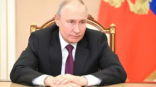 Путин поздравил Си Цзиньпина с 74-летием образования КНР