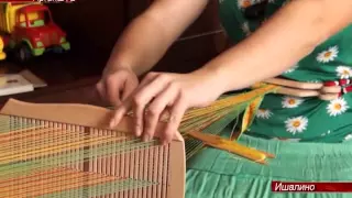 Мария из Ишалино освоила старинную технику плетения поясов на бердо
