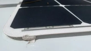 Flexibles ETFE Solarmodul auf dem Wohnmobil Dach anbringen, bzw ein geklebtes Modul wieder entfernen
