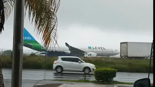 Plane spotting SJO Juan Santamaria Airport Costa Rica