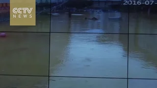 China floods: Time-lapse video shows floodwaters submerge Fujian county