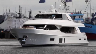 100′ 2018 OCEAN ALEXANDER SKYLOUNGE MOTOR YACHT