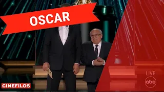 Oscars 2024: Arnold Schwarzenegger e Danny DeVito ce l'hanno con Michael Keaton (Batman)