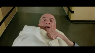 L'Aile ou la Cuisse (1976) - 9/12 : L'hôpital