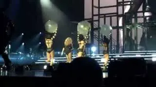 Kylie Minogue - Sexercize + Can't get you out of my head (Arena Montpellier 15-10-2014)