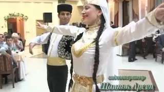 Национальный крымско-татарский танец"Тым-тым".mpg