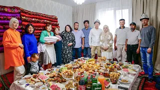 How do Kyrgyz people live in Russia today? Housewarming