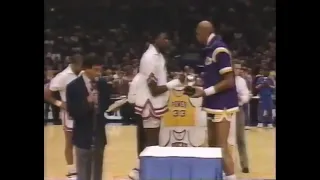 Kareem Abdul-Jabbar's Final Trip to MSG (1989 Retirement Ceremony)