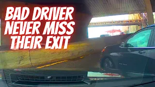 Bad drivers never miss their exits #dashcam #roadrage #carcrash  #idıotsincars