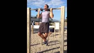 Couplefit Outdoor Workout - Underhand chinups