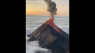 Извержение вулкана Фуэго в Гватемале 14.02.2021