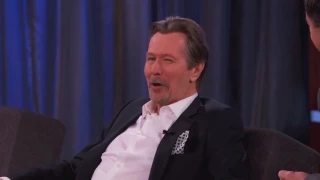 Gary Oldman imitando a Robert De Niro