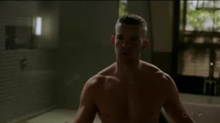 Russell Tovey / Harry Doyle (shirtless)  - Quantico (tv series) #5