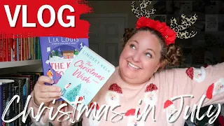 WEEKEND READING VLOG | Christmas in July 🎅🏼🌴