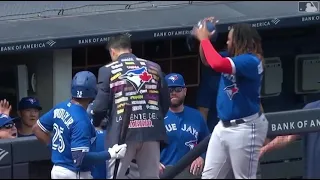 Whit Merrifield’s first home run as a Blue Jay