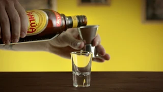 How to make the perfect B52 shot cocktail (recipe) | Kahlúa