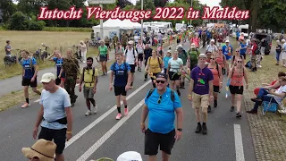 Intocht Vierdaagse in Malden